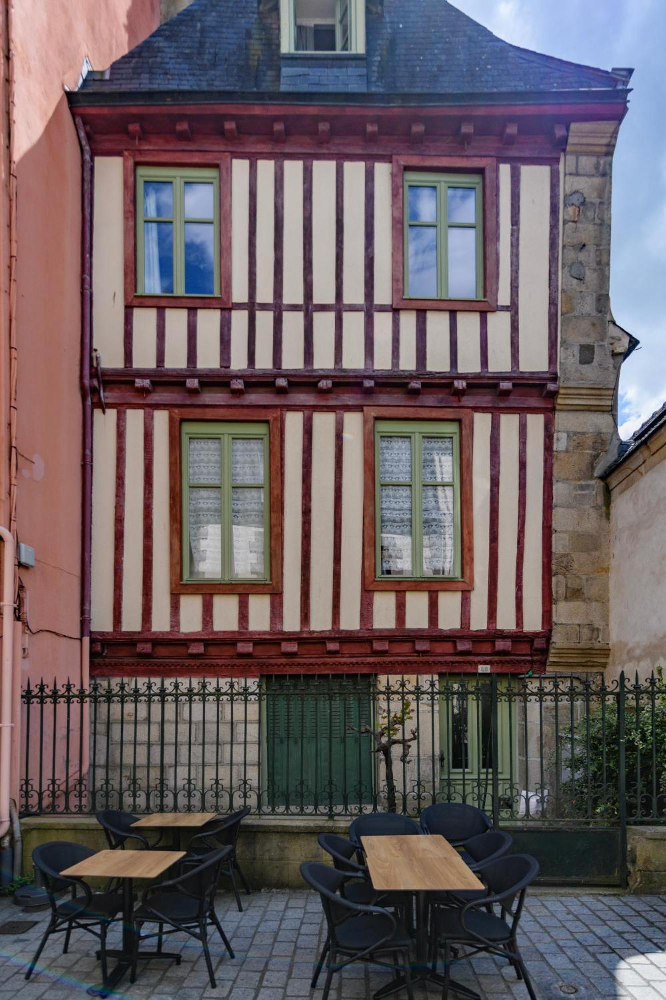 Appartement T2 - Vue Imprenable Sur La Cathedrale Quimper Exterior foto